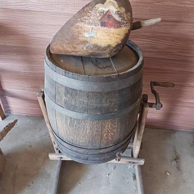 ANTIQUE WOODEN BARREL HAND CRANK BUTTER CHURN W/METAL SCOOP