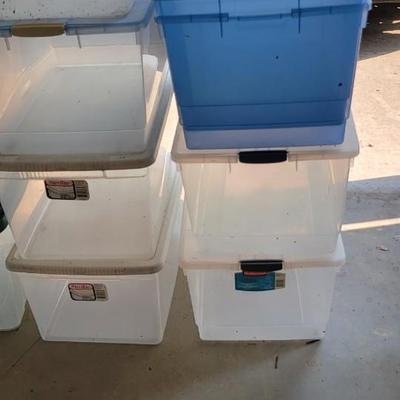 Lot of 9 totes