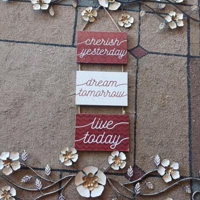 WALL DECOR
