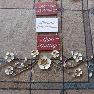 WALL DECOR