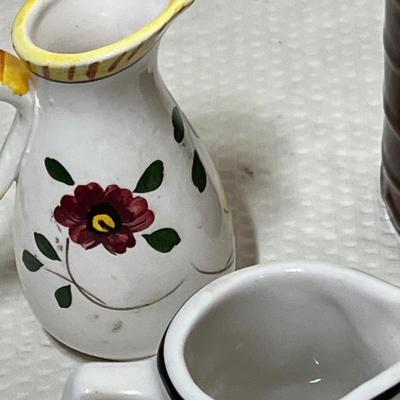 Lot 360 Collection of Creamers