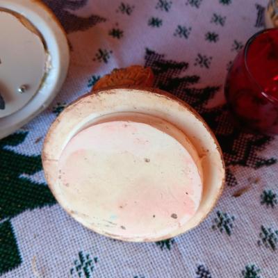 4 NAVIDAD TREE SNACK PLATES, SANTA LAMP, ICE SKATERS MUSIC BOX AND MORE