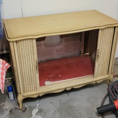 Vintage side board (or TV cabinet?