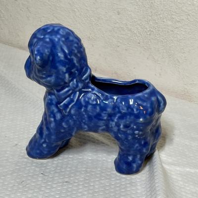Lot 366 Mc Coy Lamb Planter