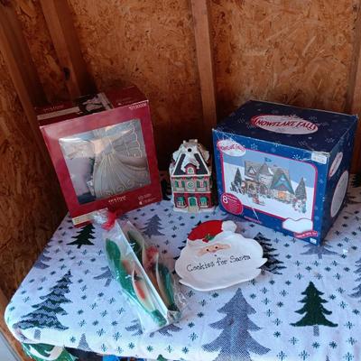 2 CHRISTMAS VILLAGE BUILDINGS, ANGEL TREE TOPPER, CANDLES AND PLATE