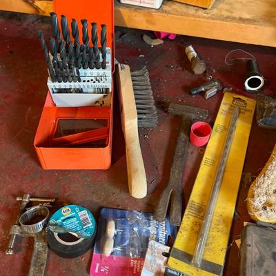 Vise, drill bits & screws