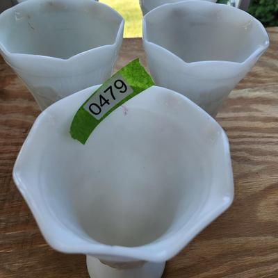 lot of 5 Vintage Jeanette Iris &Herringbone Milk Glass Vase