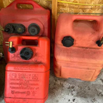 3 boat gas tanks