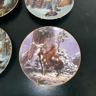 COLLECTOR'S PLATES DEPICTING NATIVE AMERICANS