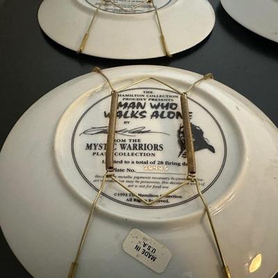 COLLECTOR'S PLATES DEPICTING NATIVE AMERICANS