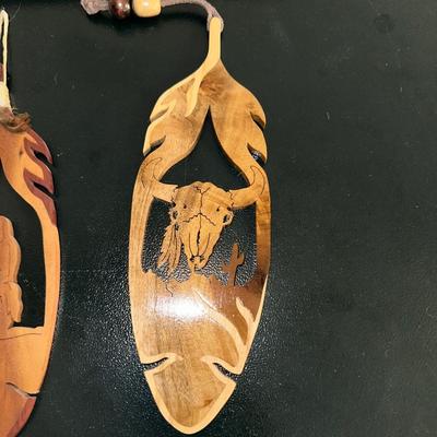 SCRIMSHAW STYLE PICTURE W/3 WOOD CARVINGS