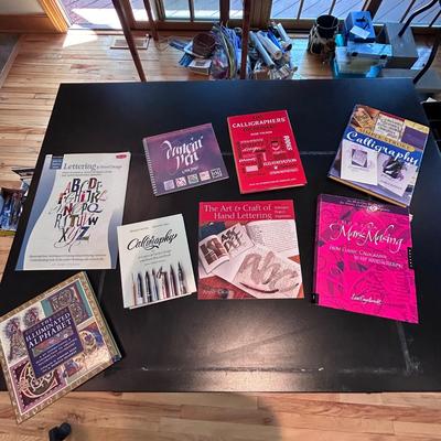 Books on Calligraphy (2R-BB)