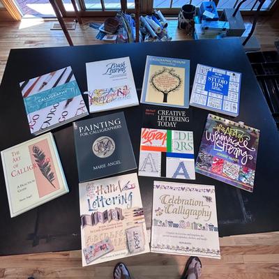 Books on Calligraphy (2R-BB)