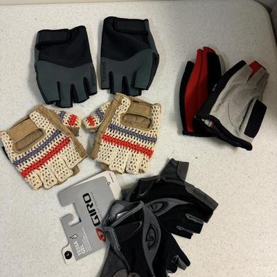 Gloves, Gaiters, and More Cold Weather Gear (C-TF)