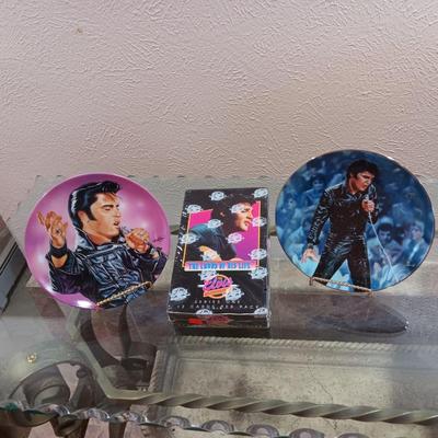 SEALED ELVIS THE CARDS OF HIS LIFE AND 2 COLLECTOR'S PLATES