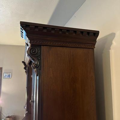 STUNNING FAIRMONT DESIGNS ENTERTAINMENT CENTER