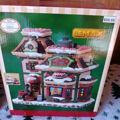 2 LEMAX CHRISTMAS VILLAGE BUILDINGS