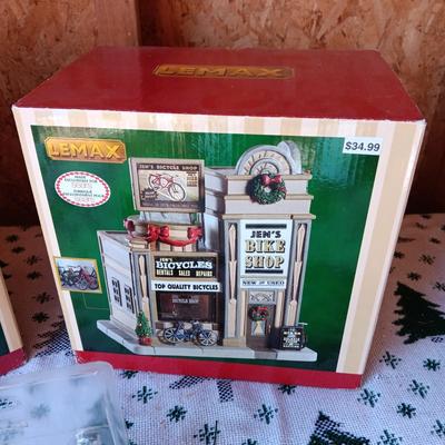 2 LEMAX CHRISTMAS VILLAGE BUILDINGS