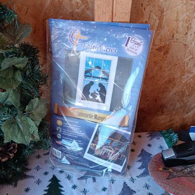 HOLIDAY DECORATIONS