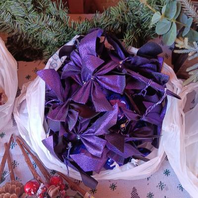 HOLIDAY CRAFT SUPPLIES