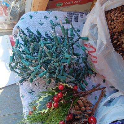HOLIDAY CRAFT SUPPLIES