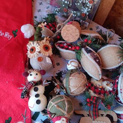 QUALITY TREE ORNAMENTS, SANTA HATS & SMALL BOWS