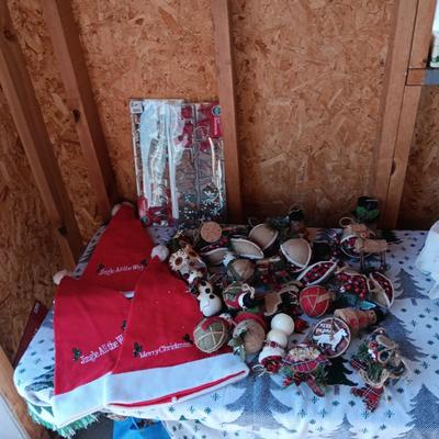 QUALITY TREE ORNAMENTS, SANTA HATS & SMALL BOWS