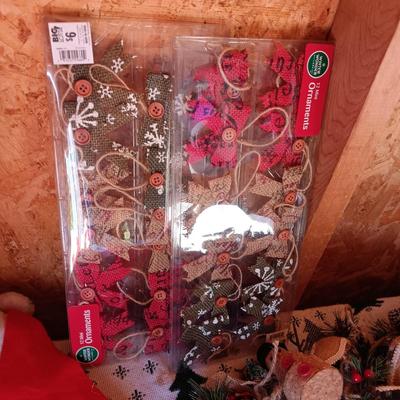 QUALITY TREE ORNAMENTS, SANTA HATS & SMALL BOWS
