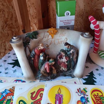 WINDOW CLINGS, NATIVITY SCENE, ANIMATED SNOWMEN AND MORE