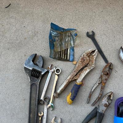 VARIOUS HAND TOOLS