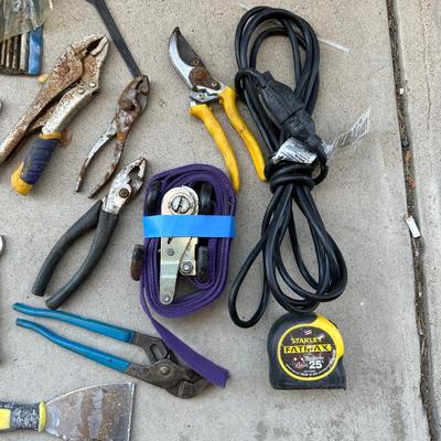 VARIOUS HAND TOOLS