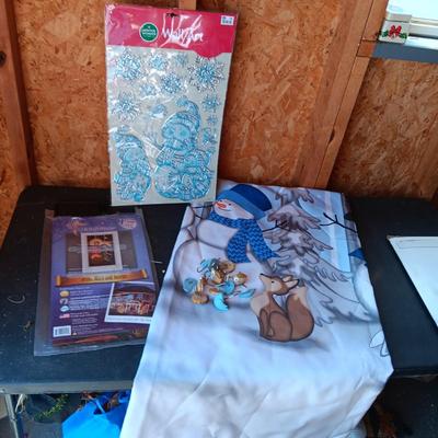 HOLIDAY SHOWER CURTAIN WITH RINGS, WINDOW CLINGS AND TOTE