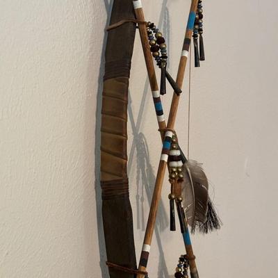 NATIVE AMERICAN BOW AND ARROW WALL HANGING