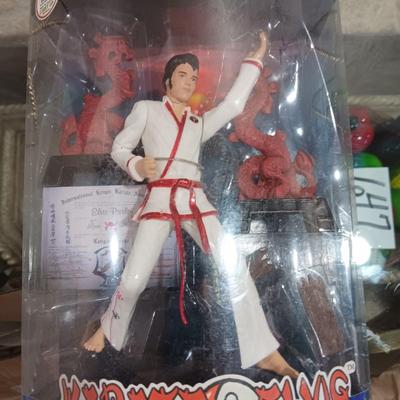 NIB KARATE ELVIS DOLL AND 2 COLLECTOR'S PLATES