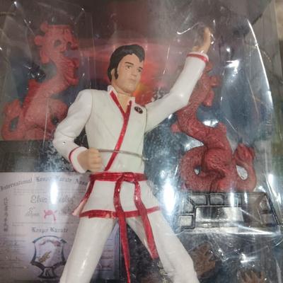 NIB KARATE ELVIS DOLL AND 2 COLLECTOR'S PLATES