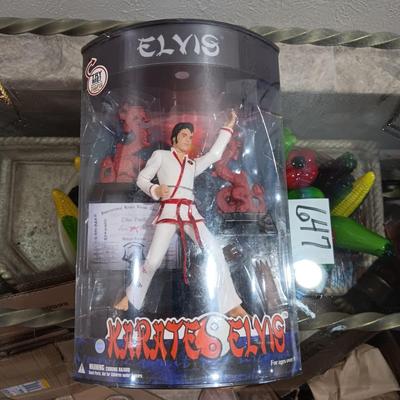 NIB KARATE ELVIS DOLL AND 2 COLLECTOR'S PLATES