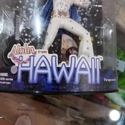 NIB ELVIS ALOHA HAWAII DOLL AND 2 COLLECTORS PLATES