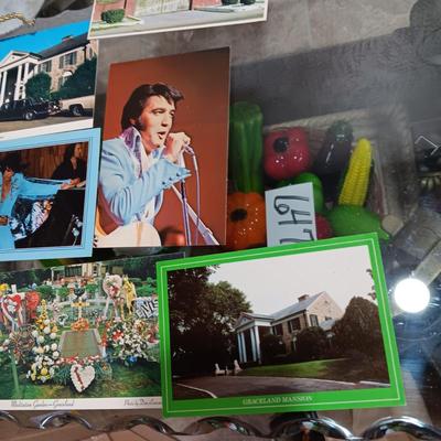 METAL ELVIS LUNCH BOX, T-SHIRT MEDIUM, POSTCARDS & PLATE