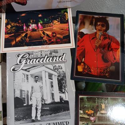 METAL ELVIS LUNCH BOX, T-SHIRT MEDIUM, POSTCARDS & PLATE