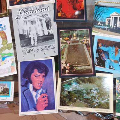 METAL ELVIS LUNCH BOX, T-SHIRT MEDIUM, POSTCARDS & PLATE