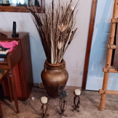 LARGE PLASTER FLOOR VASE WITH FOLIAGE AND METAL CANDLE HOLDERS