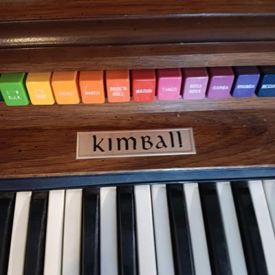 KIMBALL SWINGER 700 ELECTRIC ORGAN WITH BENCH