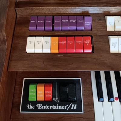 KIMBALL SWINGER 700 ELECTRIC ORGAN WITH BENCH