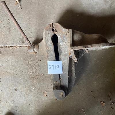 Number 8 Vise