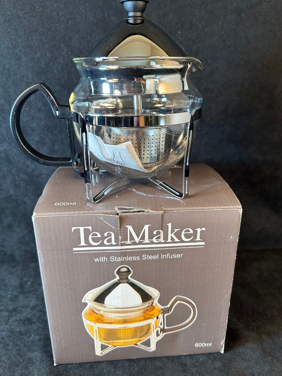 Lot 17. Tea Maker | EstateSales.org