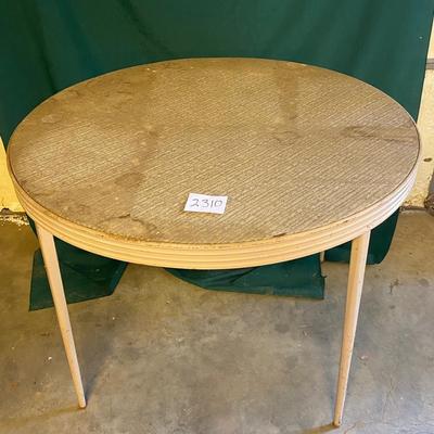 Round Card Table