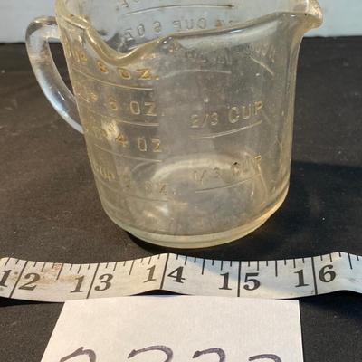 Federal Glass 3 Spout 8 oz Measuring Cup