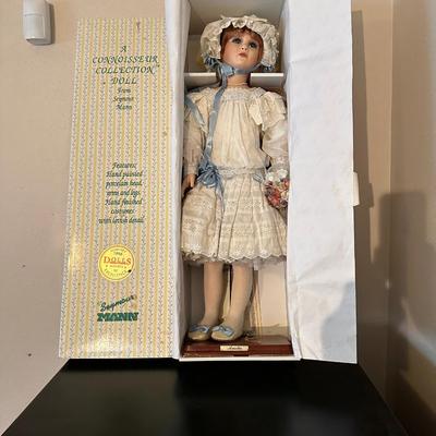 SEYMOUR MANN 27" PORCELAIN DOLL WITH NIB GINNY DOLL