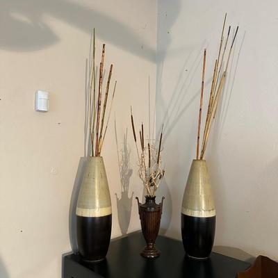 2 MATCHING VASES WITH 1 METAL VASE