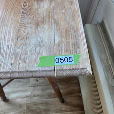 Antique Wood Table 20x20x27